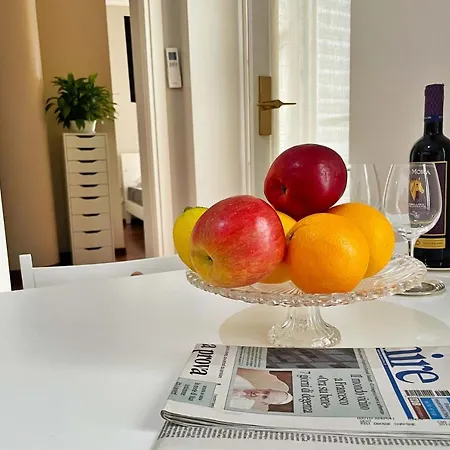 Апартаменты Chic 1bdr With Shared Terrace Steps From Duomo By Rentopolis *