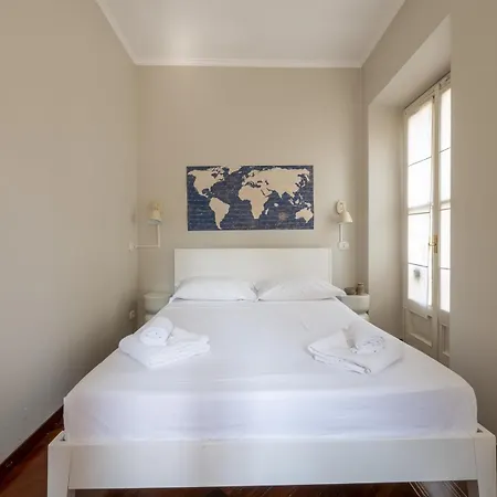 Bright & Chic 1bdr With Shared Rooftop Terrace In San Babila Apartment