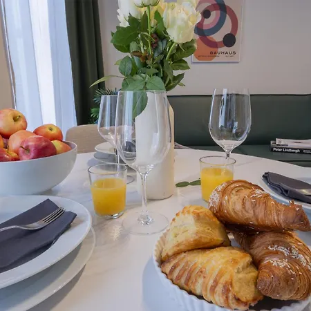Apartment Bright & Chic 1bdr With Shared Rooftop Terrace In San Babila