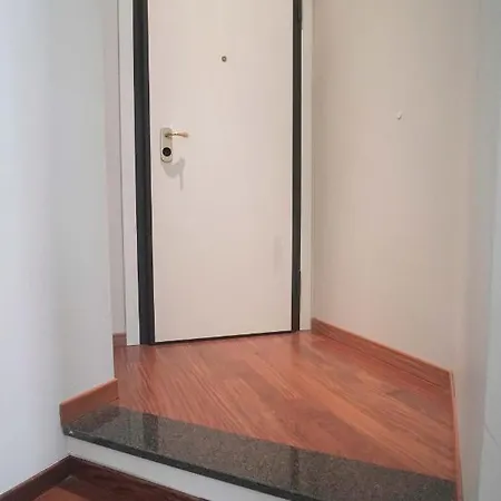 Chic 1bdr With Shared Terrace Steps From Duomo By Rentopolis *